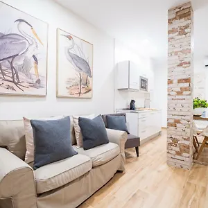 https://as-apartamentos-malaga-i.1costadelsol.com